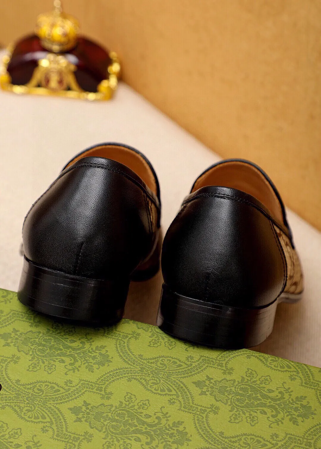 Men's shoes 💰540 💐 GUCCI official website dress shoes 🌀 Italian 🇮🇹 imported denim upper ➕ top imported water-dyed cow 🐂 leather lining 💋 fine handmade original outsole, the real thing looks better when photographed in person Standard size 38-44 (45🉑️customized)